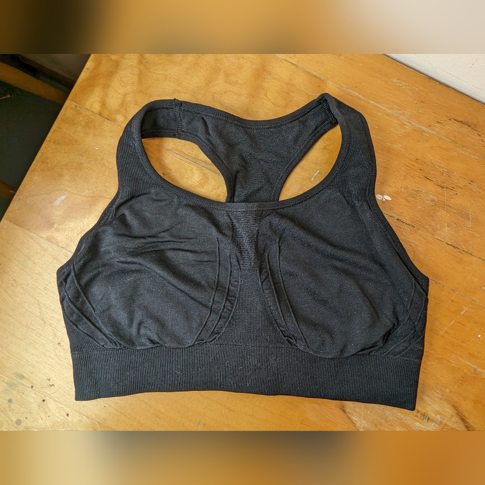 True kind women's XL black sports bra, washed, never worn
